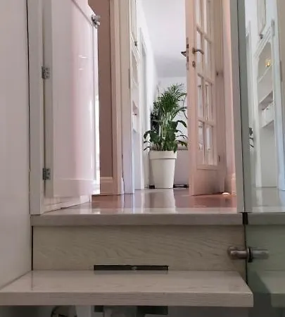 High End Walk To A Beach Property Apartment Split