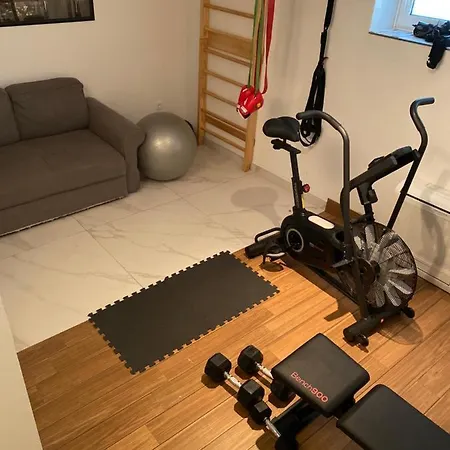 High End Walk To A Beach Property Split